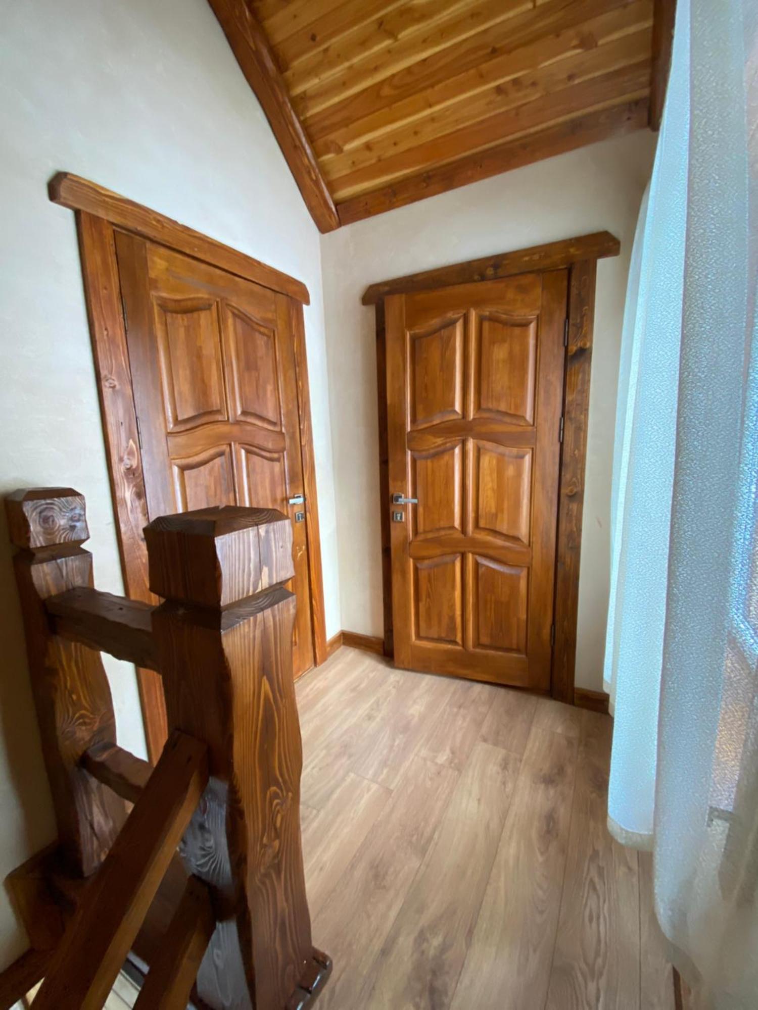 Villa Лучка à Mykulychyn Extérieur photo