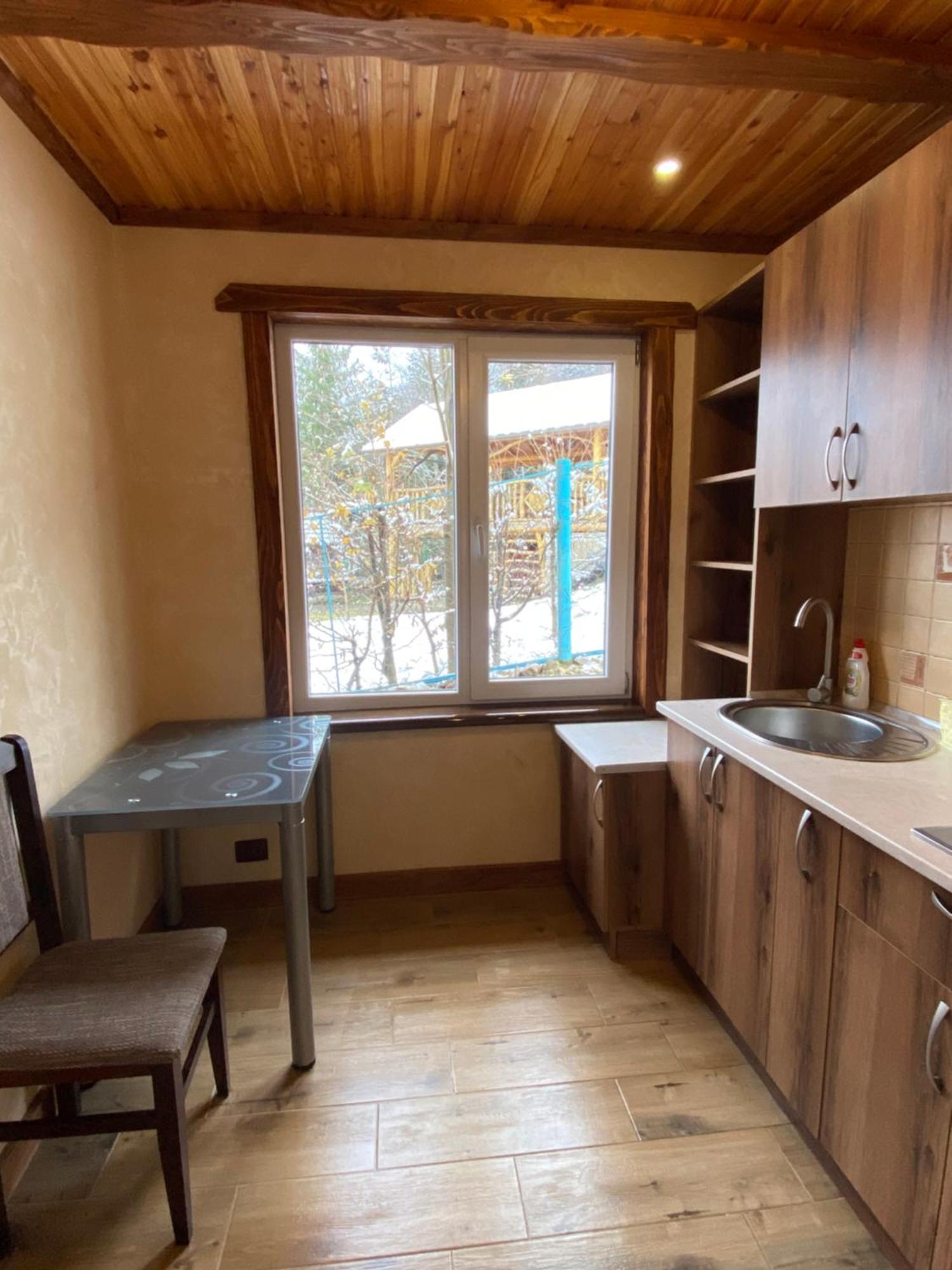 Villa Лучка à Mykulychyn Extérieur photo
