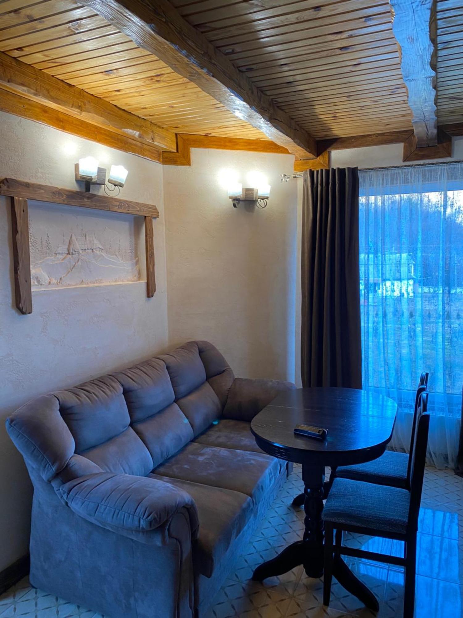 Villa Лучка à Mykulychyn Extérieur photo